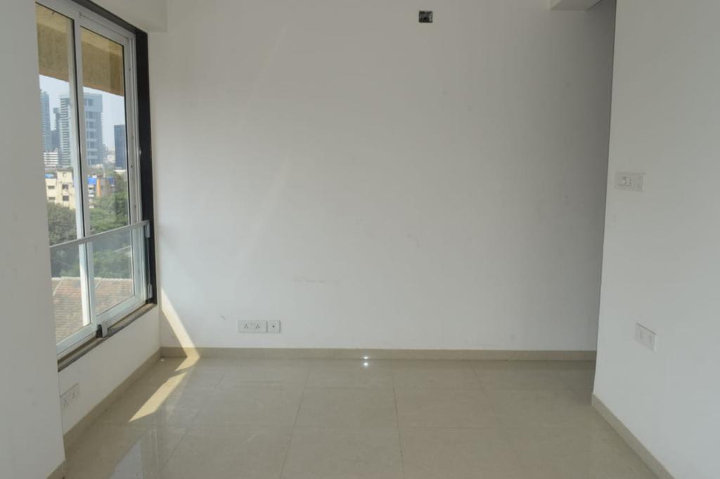 3 BHK Semi Furnished in Mittal Aristo , Parel